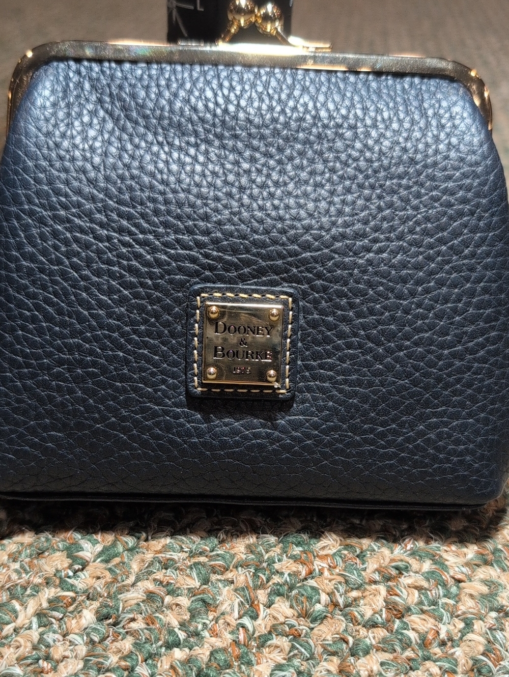 Dooney & Bourke Vintage Pebbled Leather Kiss-Lock Coin Purse - Navy - Picture 2 of 9